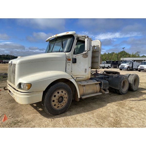 2007 INTERNATIONAL 9200i Day Cab Truck