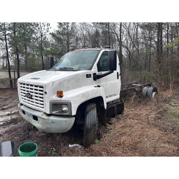 2006 CHEVROLET C7500 Cab and Chassis Truck