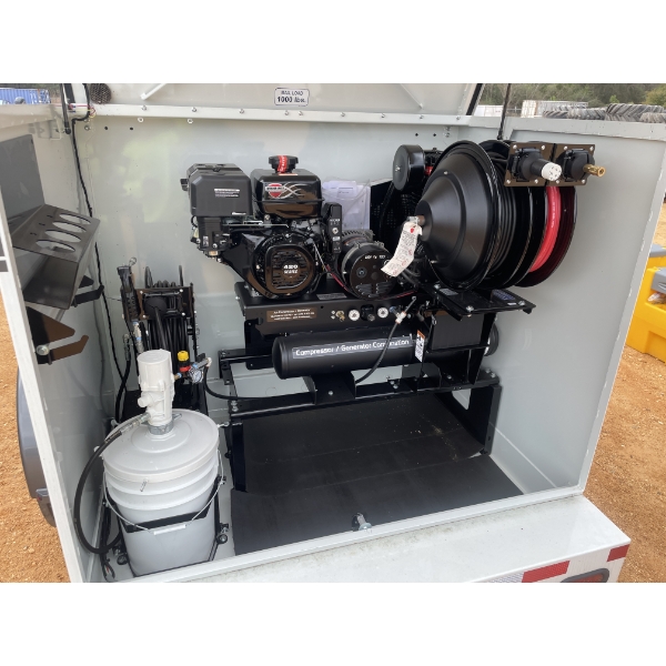 2025 THUNDER CREEK MTT460 Fuel / Lube Trailer - J.M. Wood Auction