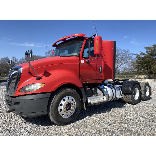 2015 INTERNATIONAL PROSTAR+ 122 Day Cab Truck