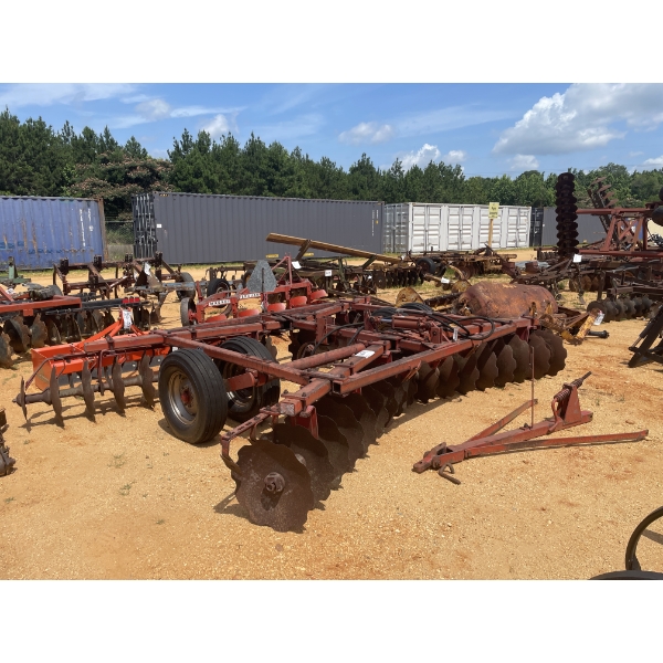 MASSEY FERGUSON DISC HARROW 14FT