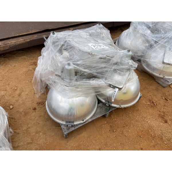 WAREHOUSE LIGHT FIXTURES