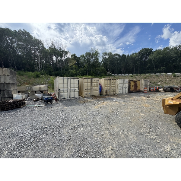 20' SHIPPING CONTAINER