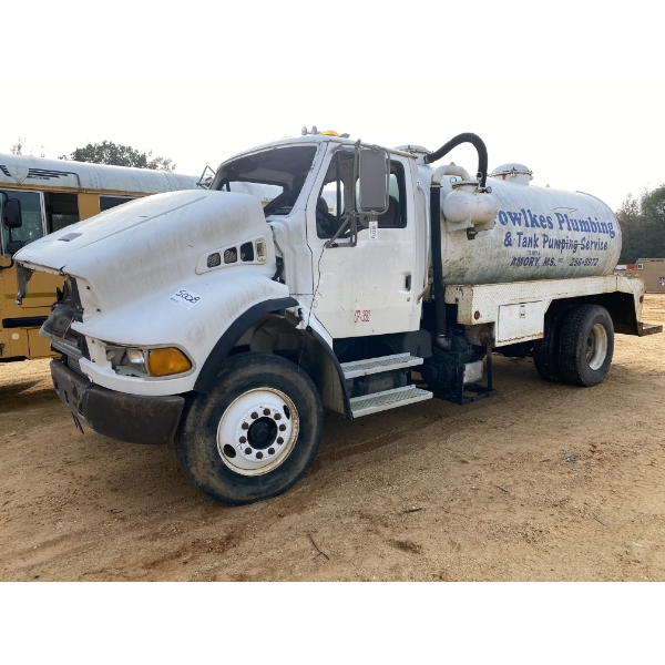 2004 STERLING TRUCK ACTERRA Vacuum Truck