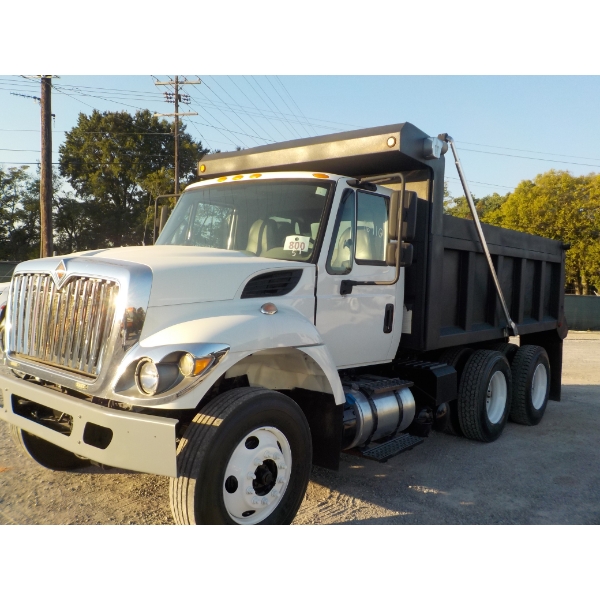 2017 INTERNATIONAL WORKSTAR 7400 Dump Truck