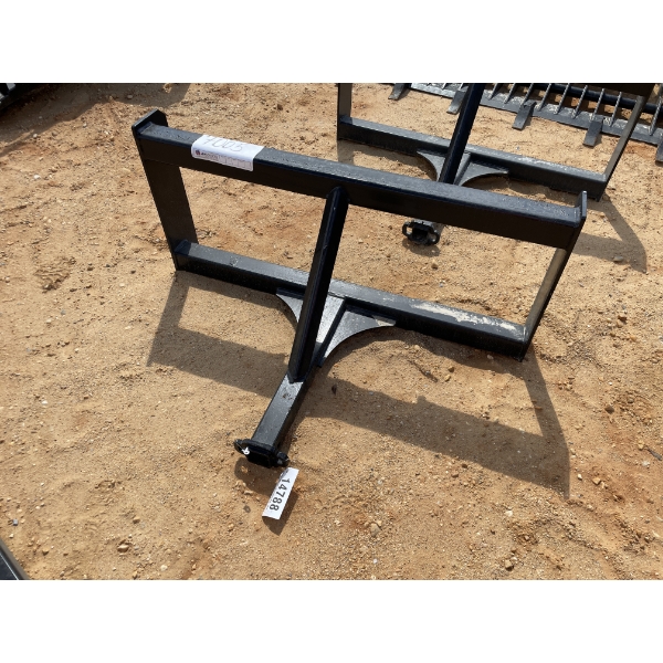 RECEIVER HITCH FRAME, fits skid steer loader