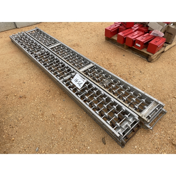 (4) CONVEYOR ROLLERS