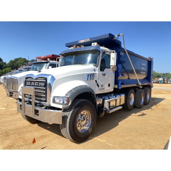 2018 MACK GU713 Dump Truck