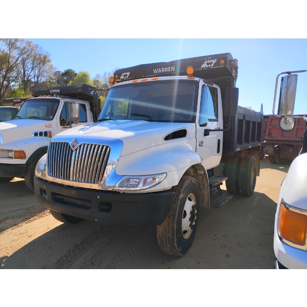2005 INTERNATIONAL 4300 Dump Truck