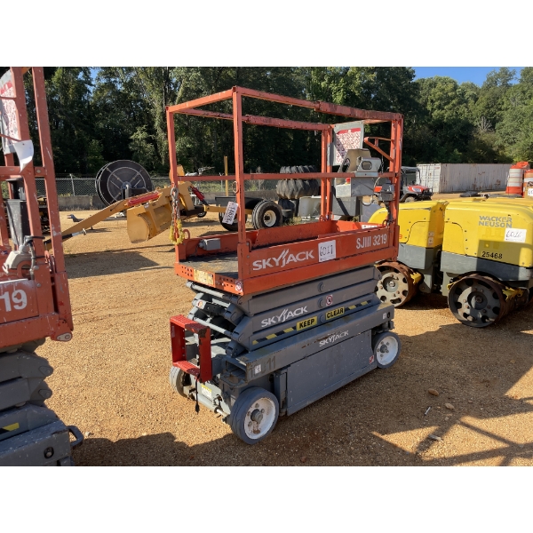 SKYJACK SJ3219 Scissor Lift