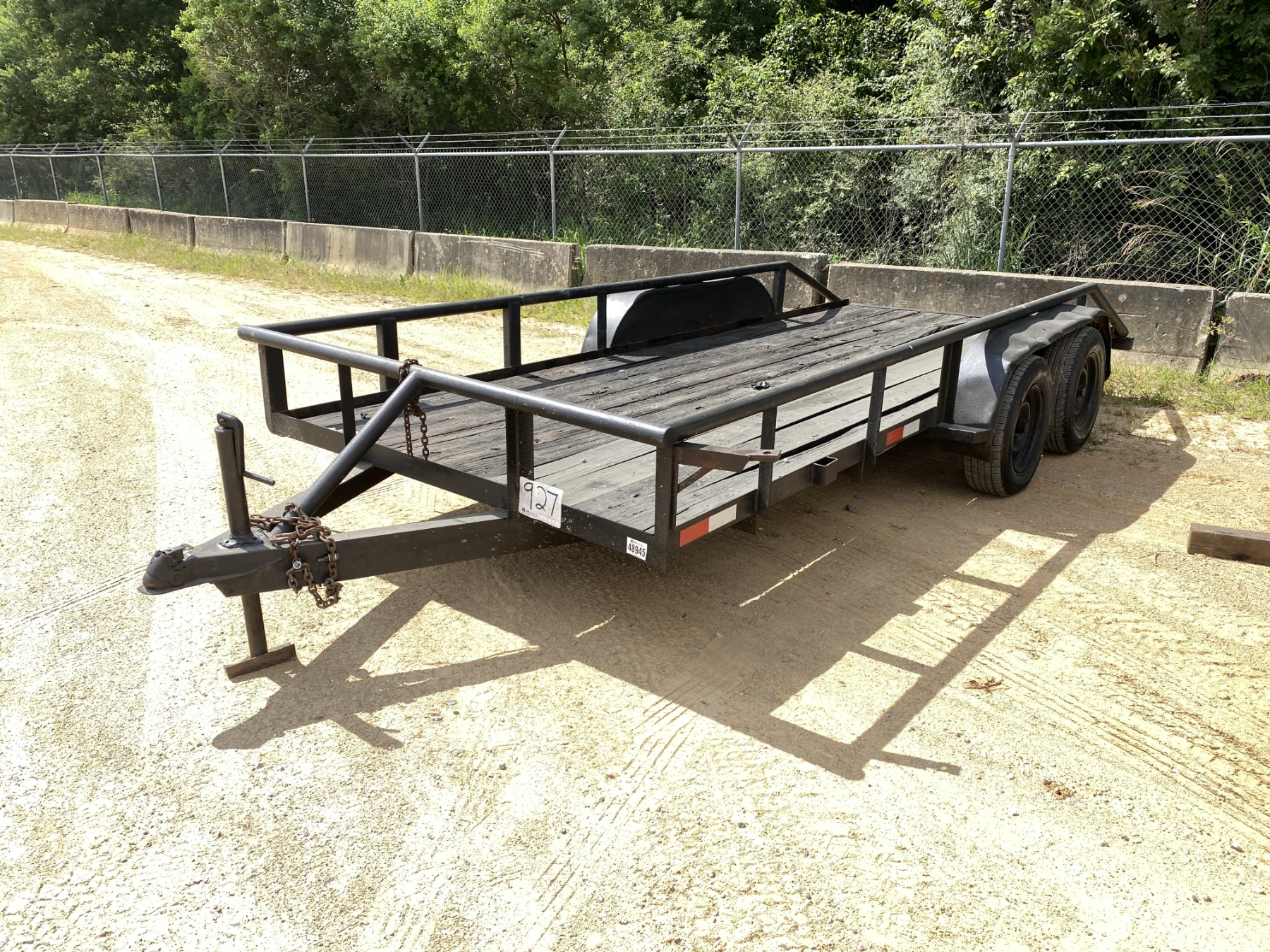 2005 Utility Trailer - J.M. Wood Auction Company, Inc.