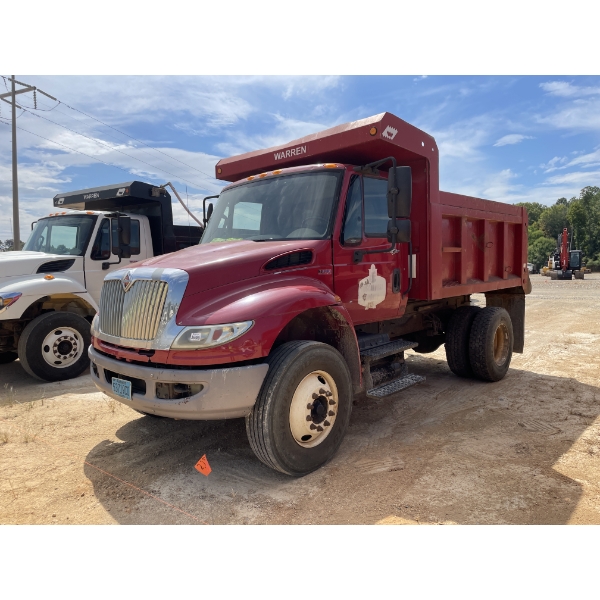 2014 INTERNATIONAL DURASTAR 4300 Dump Truck