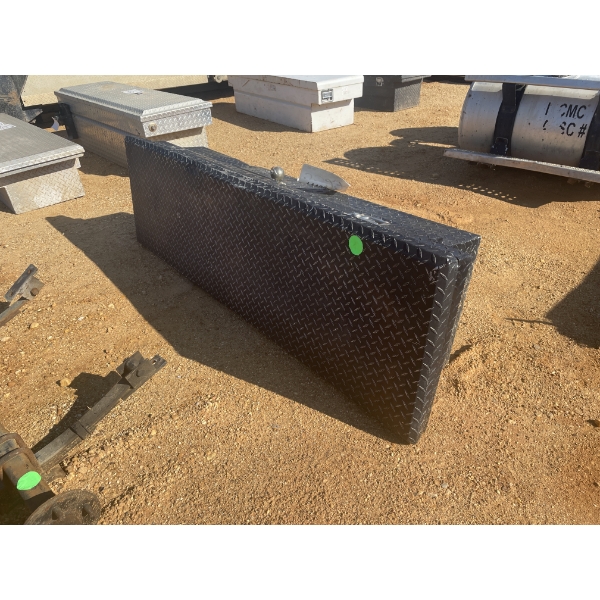 BLACK ALUM DIAMOND PLATE TOOL BOX
