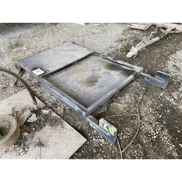 METAL HINGED PLATE