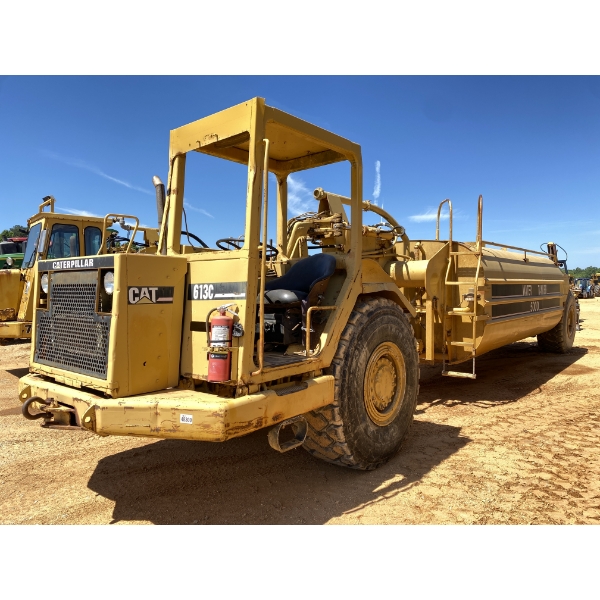 1987 CAT 613C Water Wagon