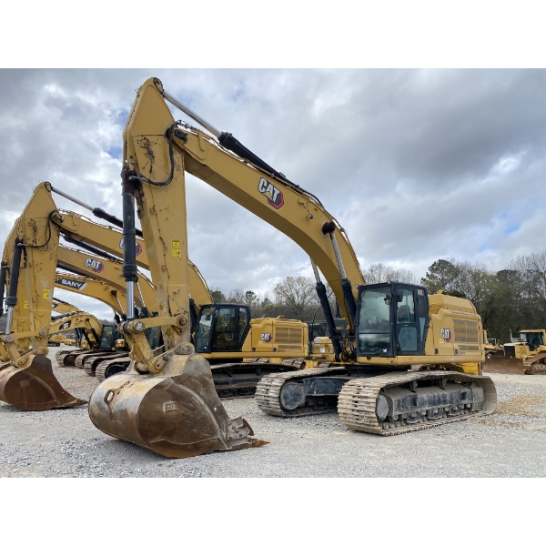 2023 CAT 352 Excavator