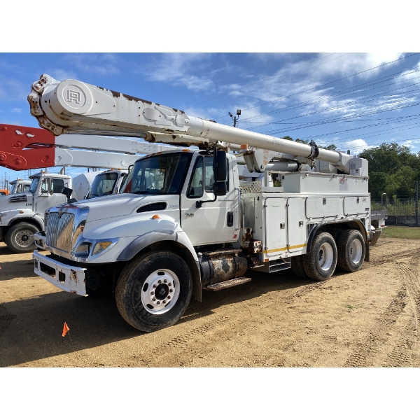2007 INTERNATIONAL 7400 Bucket Truck