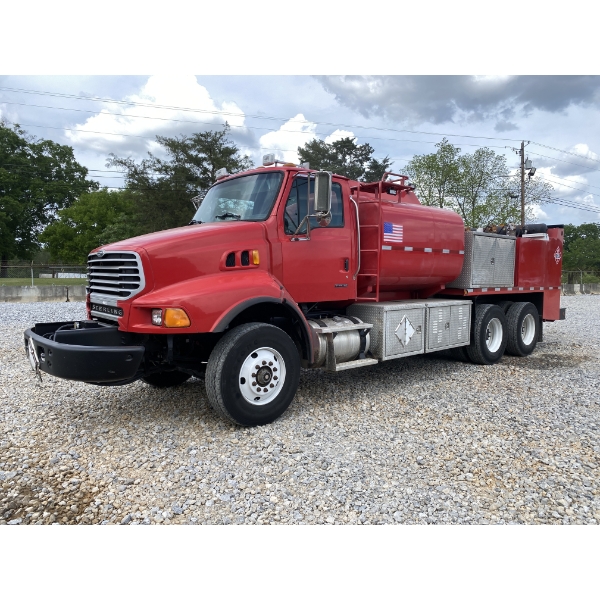 2005 STERLING 9500 Fuel / Lube Truck