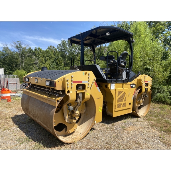 2018 CAT CB15 Roller