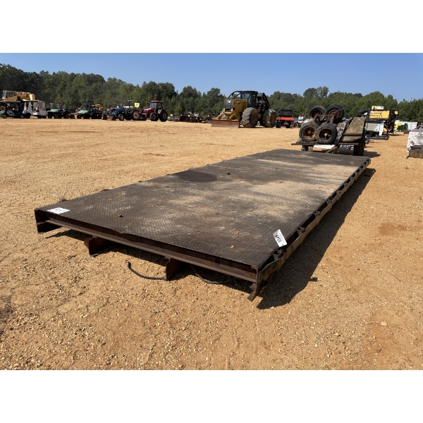 24' TRUCK FLATBED