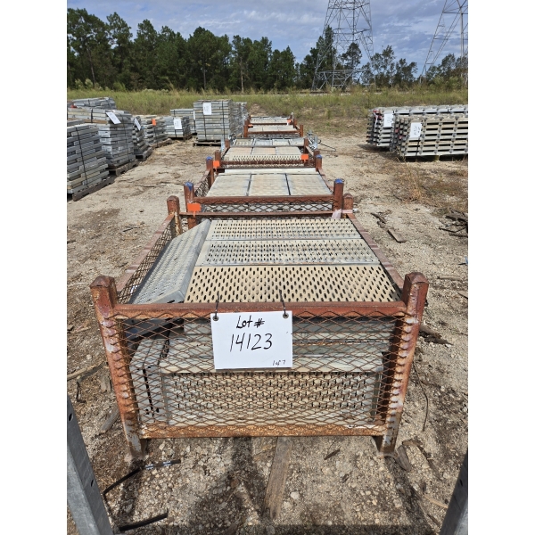 3'6" STAIR TREAD Aerial Work Platform