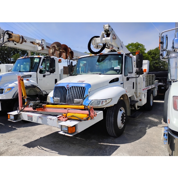 2012 INTERNATIONAL DURASTAR 4300 Bucket Truck