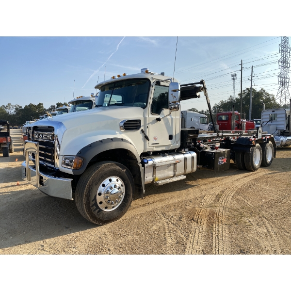 2025 MACK GR64F Roll Off Truck
