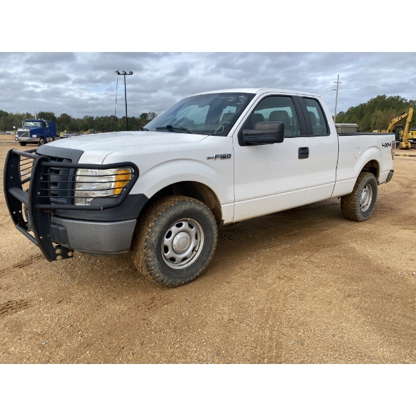 2010 FORD F150 XL Pickup Truck