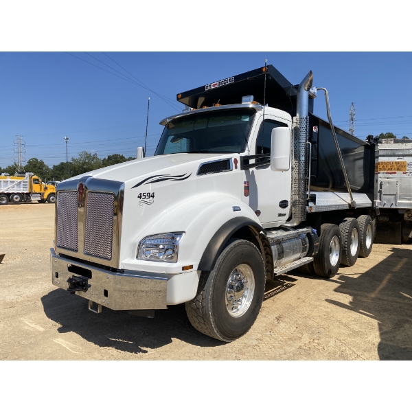 2026 KENWORTH T880 Dump Truck