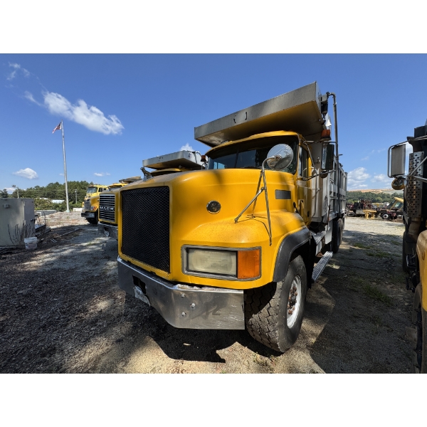 1995 MACK CL713 Dump Truck