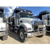 Image 4 : 2024 MACK GR64F Dump Truck