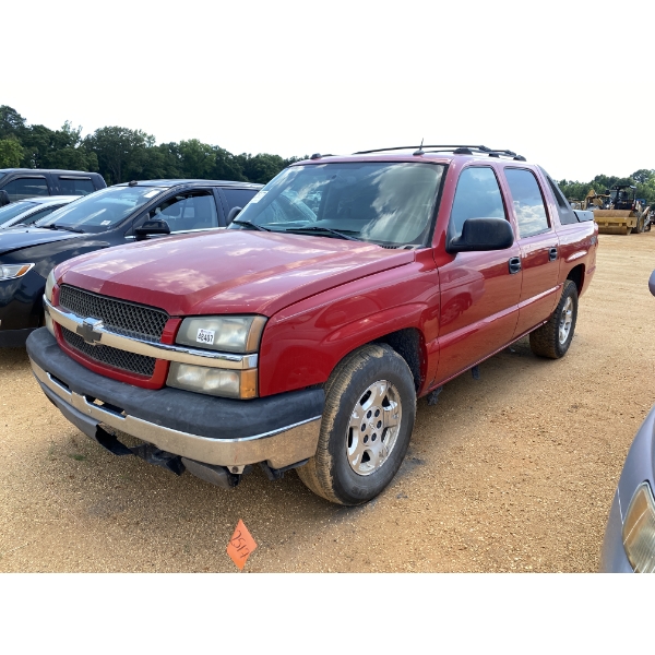 2005 CHEVROLET AVALANCHE Z71 Pickup Truck