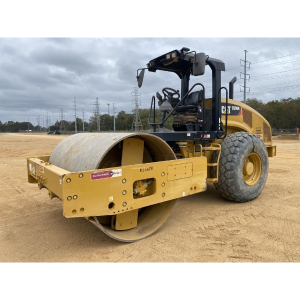 2018 CAT CS56B Roller