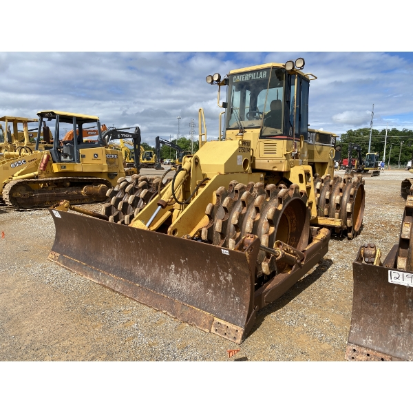 2004 CAT 815F Compactor