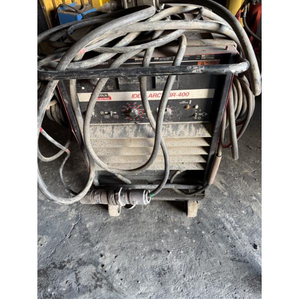 LINCOLN R3R-400 WELDER