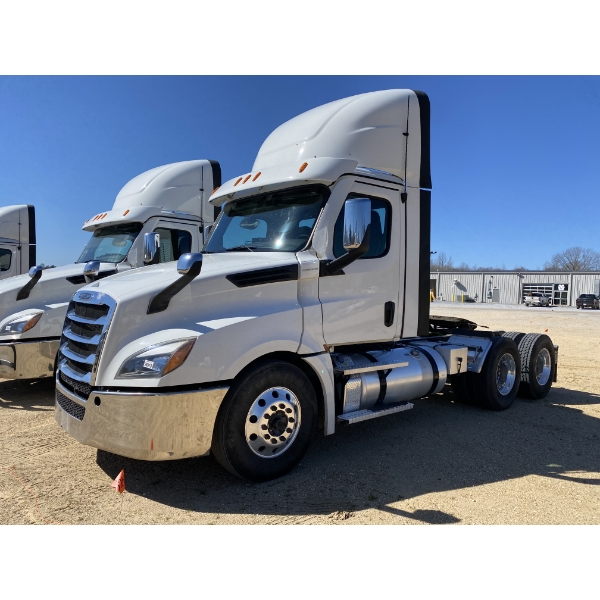 2024 FREIGHTLINER CASCADIA Day Cab Truck