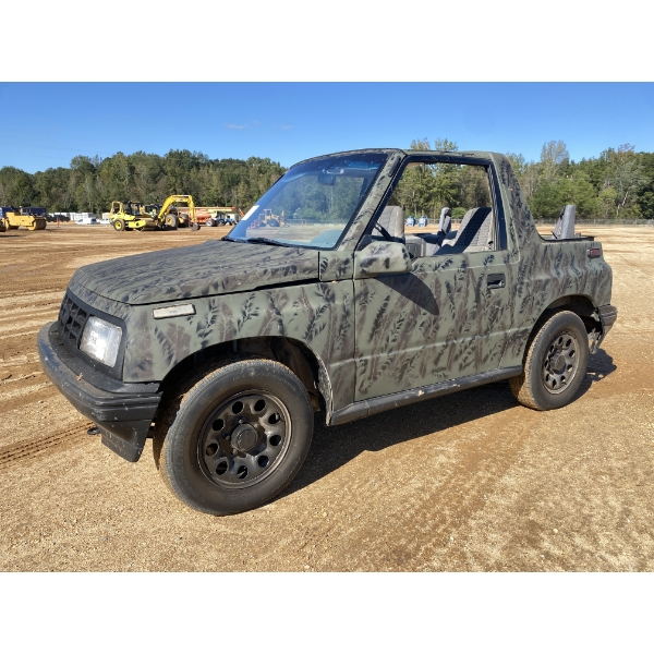 1991 GEO/CHEVROLET TRACKER SUV