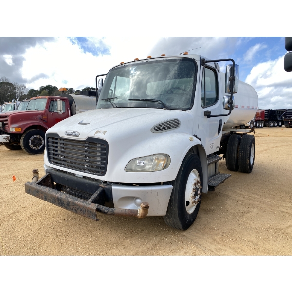 2006 FREIGHTLINER M2 Water Truck