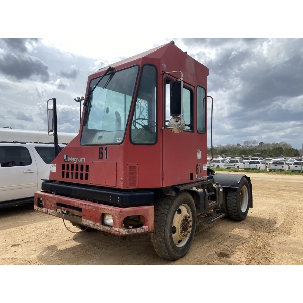 1998 SISU MAGNUM Yard Spotter