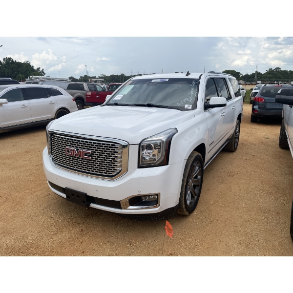 2015 GMC YUKON XL DENALI SUV