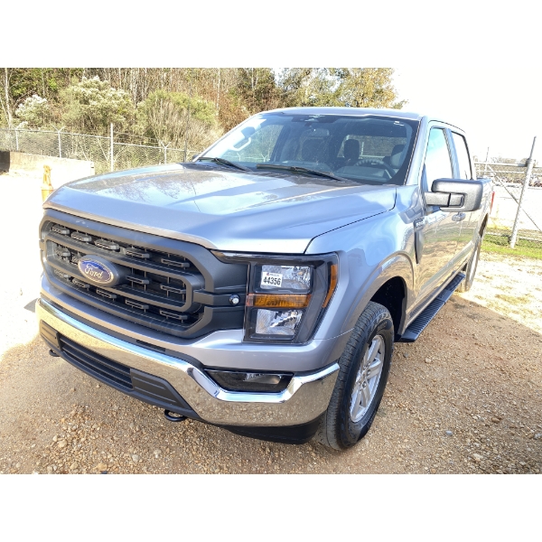 2023 FORD F150 XL Pickup Truck