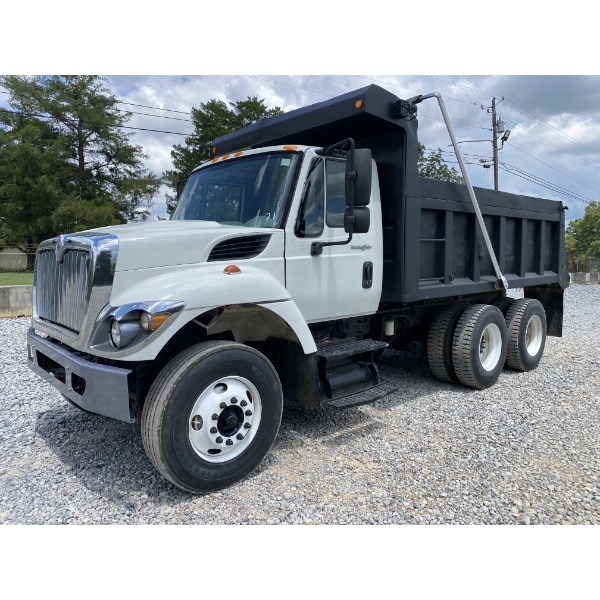 2014 INTERNATIONAL WORKSTAR 7400 Dump Truck
