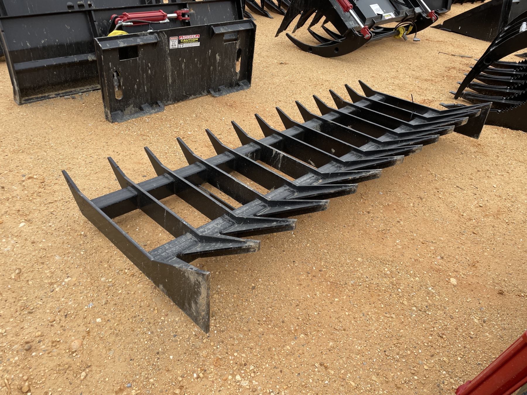 Debris Spring Rake MIDSTATE 84