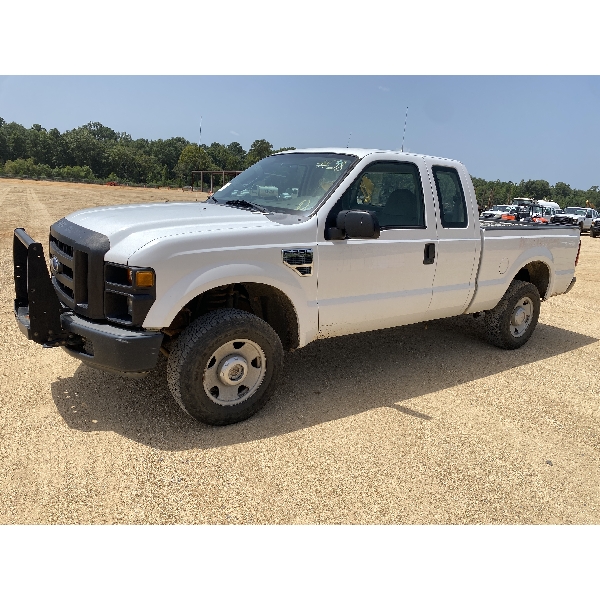 2008 FORD F250 XL Pickup Truck