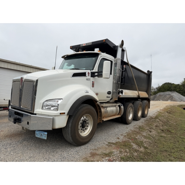 2025 KENWORTH T880 Dump Truck