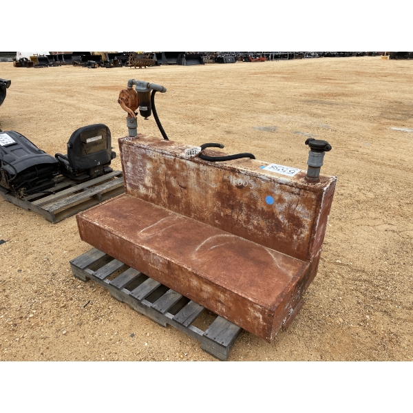 L-SHAPED FUEL TANK W/MANUAL PUMP