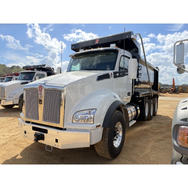 2025 KENWORTH T880 Dump Truck