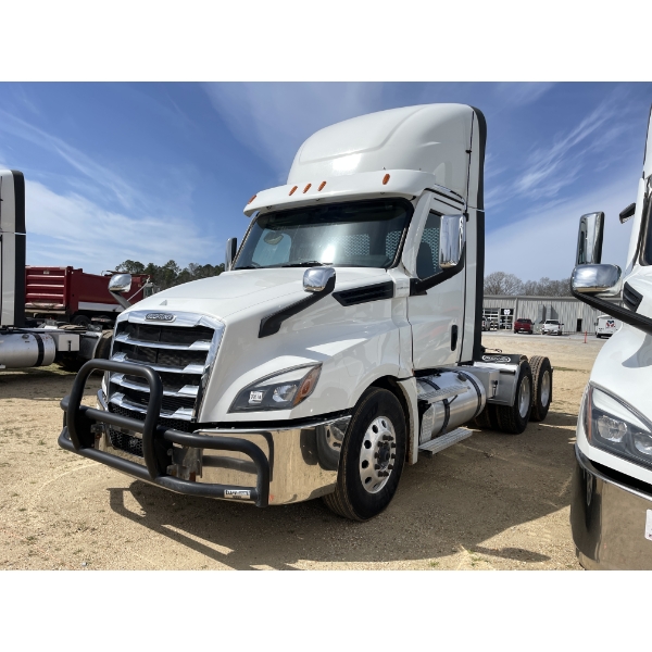 2024 FREIGHTLINER CASCADIA Day Cab Truck