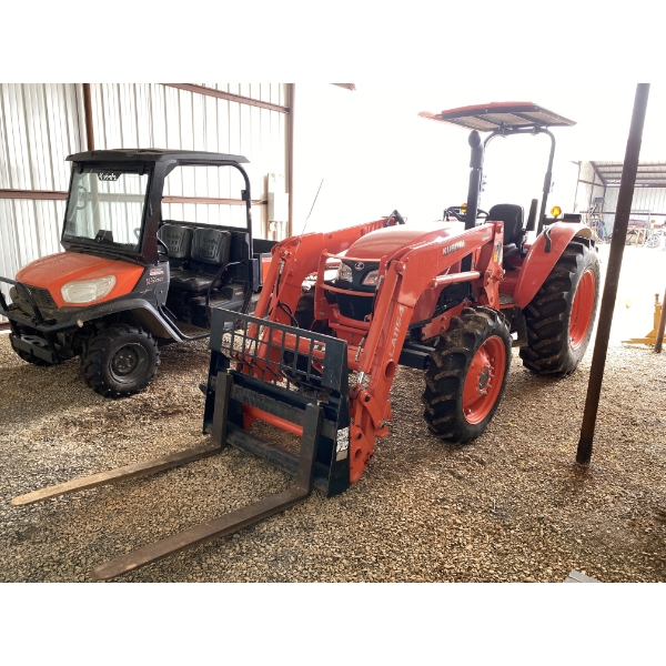 KUBOTA M7060D Farm Tractor