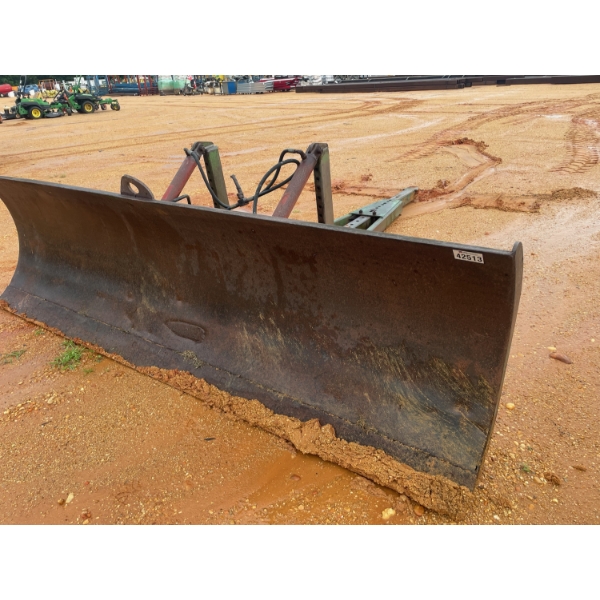 JOHN DEERE 10' PUSH Blade